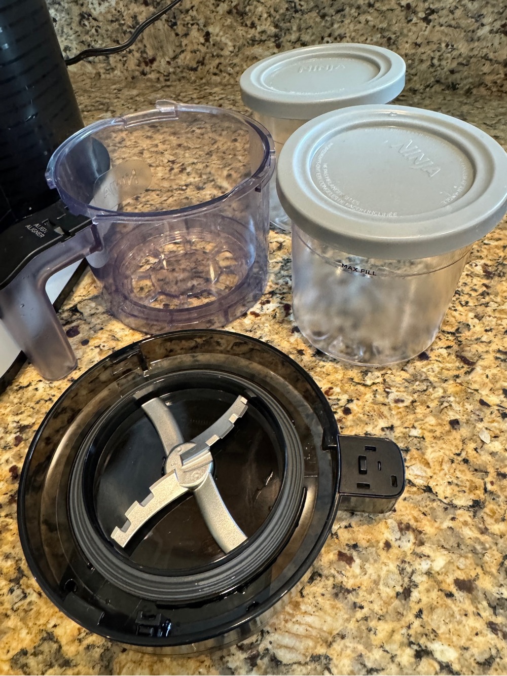 Ninja Creami Model NC300WH | Silver/Black | inc 2 cups - Picture 2 of 4